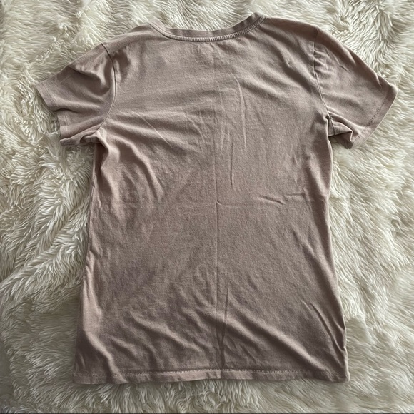 Life is Good Cool Tee Canoe V-Neck T-Shirt Size Small - Picture 5 of 5